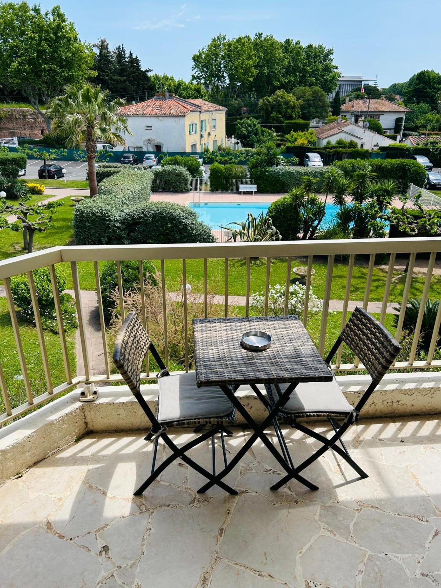 Studio De Standing Climatise, Avec Piscine, Proche De La Mer Frejus Exterior photo